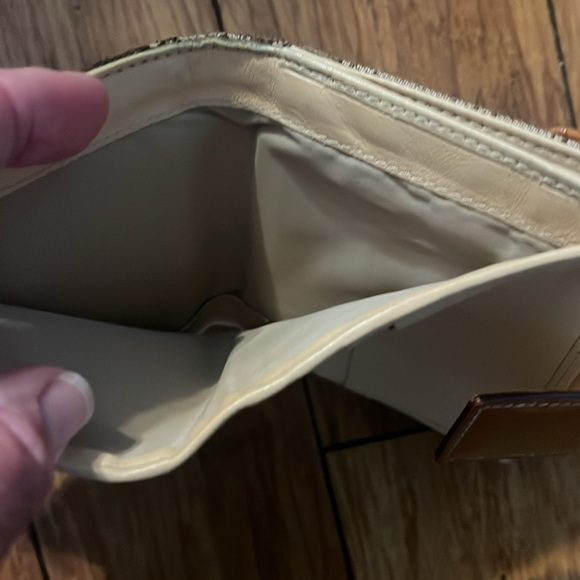 Authentic Dior - Picture 4 of 5